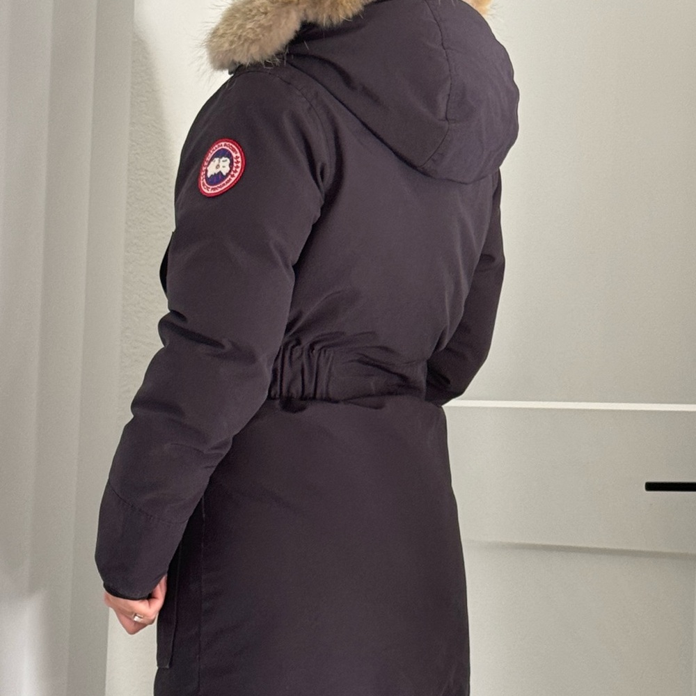 Canada Goose Trillium Parka - Picture 2 of 16
